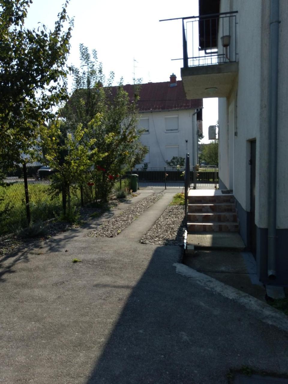 Petros Apartmani Vukovar Exteriér fotografie